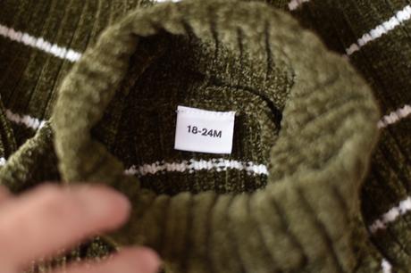 Svetr vel. 18 - 24 m, 92