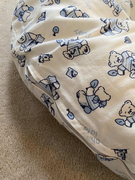 Kojící polštář,