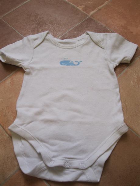 Body bílé s velrybou, c&a,68