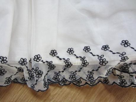 Sváteční šaty s flitrama, marks & spencer,104