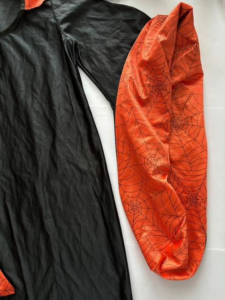 St1/ kostym čarodějnice - v.cca 11/13 let,