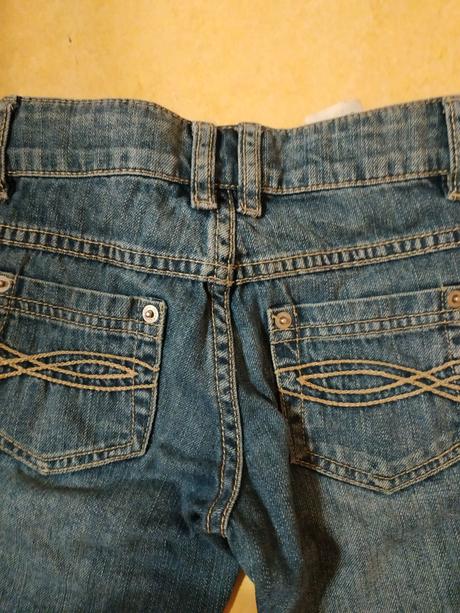 Značkové kraťasy vel.122, benetton,122