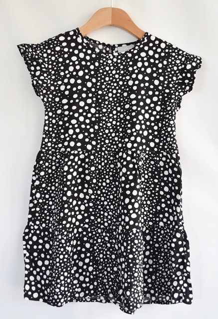 Šaty vel. 7 let, matalan,122