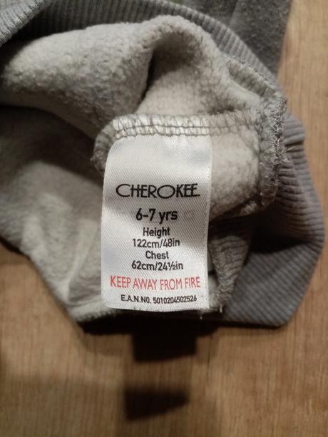 Mikina vel. 122, cherokee,122