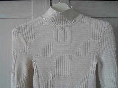 Bílý rolák roláček, amisu,xs