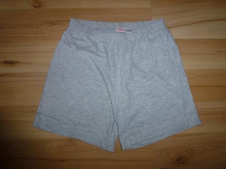 Kraťasy vel.134/140, 134