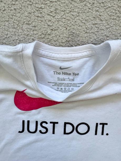 Tričko nike glitry, vel. 116/122, nike,116