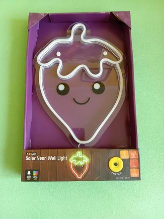 Solární neonová lampa,