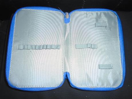 Penál dvoupatrový,