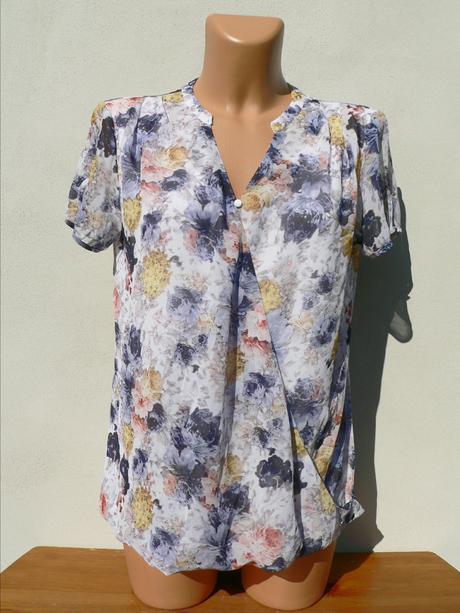 Lehká květovaná blůzka zabaione - vel. m/l, m