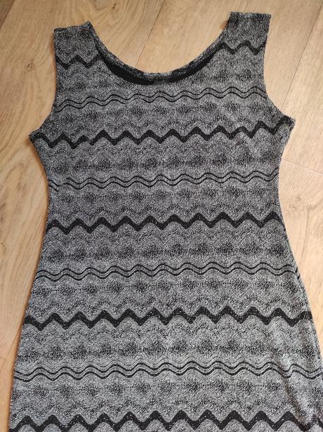 W013 nádherné stříbrné příležitostné šaty 42, 42