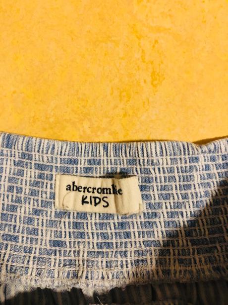 Kraťasy vel. 140-146, 140