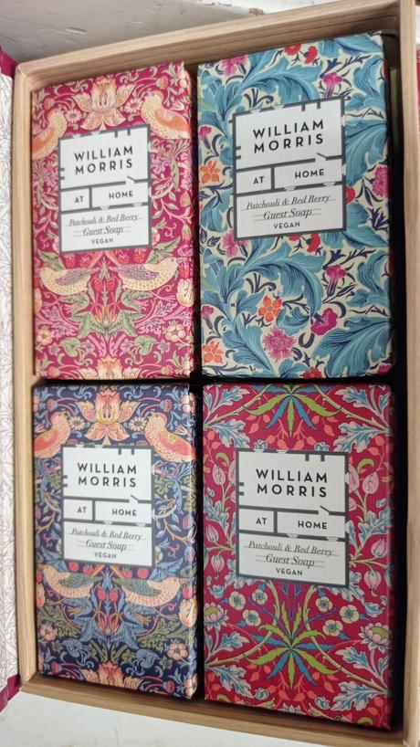 Sada tuhých mýdel,