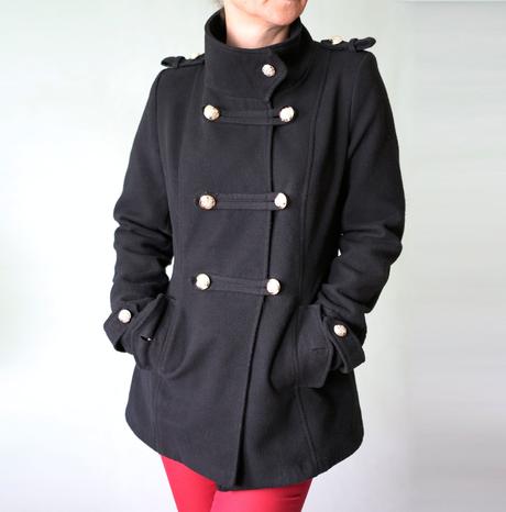 Krátký černý kabát - 70 procent vlna vel.s, s