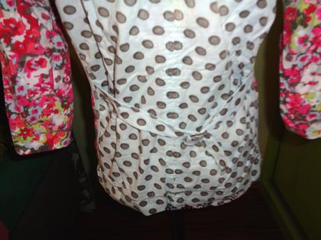 Luxusní květovaný top betty barclay, m