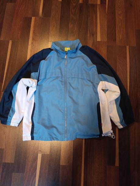 Šusťáková bunda, 146