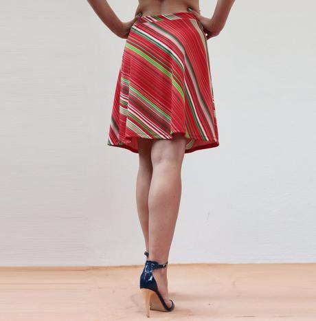 Retro sukně se šikmými pruhy vel.s, s