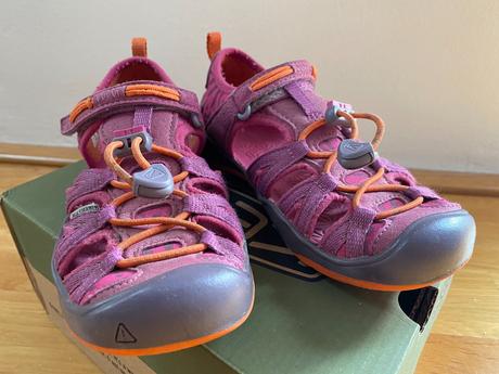 Dívčí letní sandálky - keen moxie, keen,30