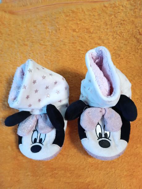 Dívčí přezůvky, 28