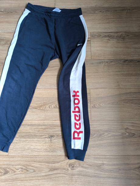 Tepláky vel.m, reebok,170