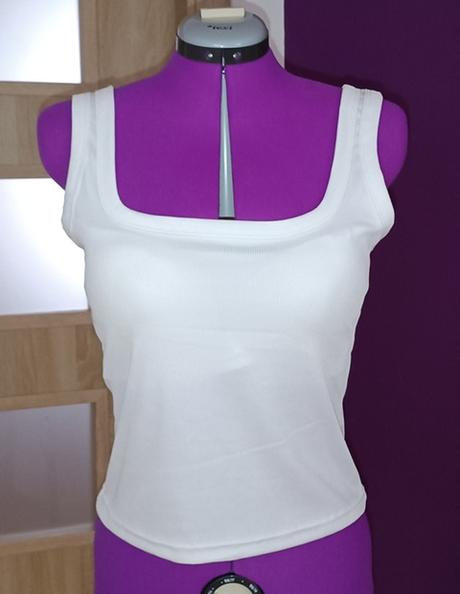 Top s všitou podprsenkou vel. l, l
