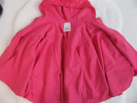 Přechodná pončo bunda s kapucí z části nepromokav, 98