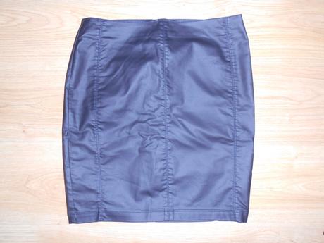Sukně vel.36/38 zn.c&a                  2  kusy, c&a,36