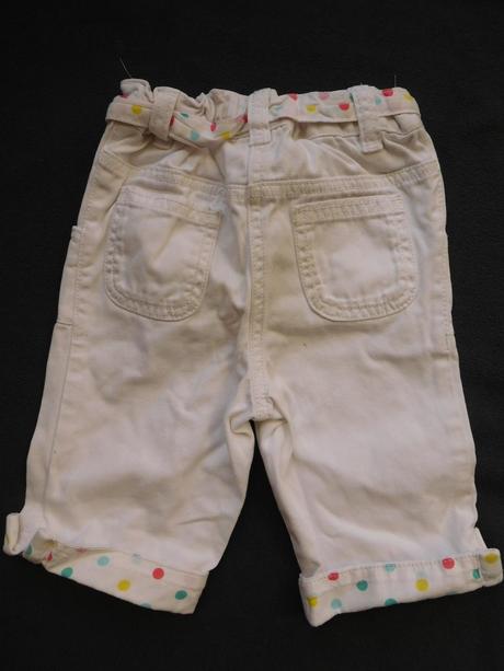Bílé puntíkaté kraťasy s páskem, next,86