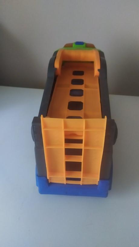 Auto scania délka 38cm, 