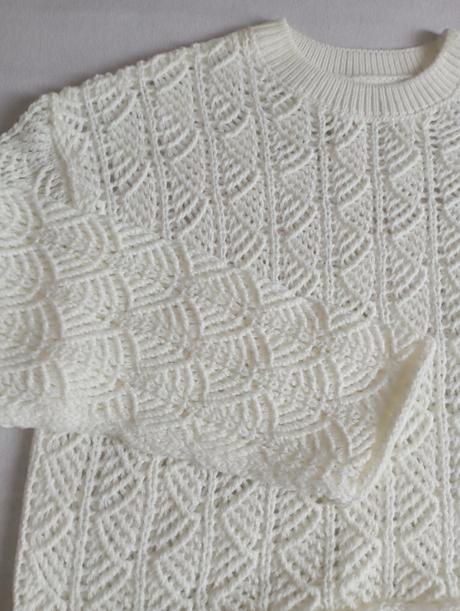 Andělsky bílý krátký oversize svetr, sinsay,m