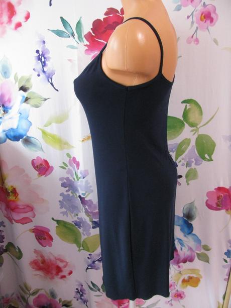 Společenské modré krajkové šaty, 38