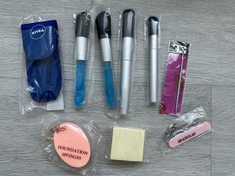 Sada štětců a houbiček, 11 ks,