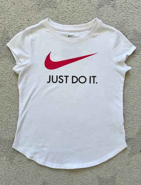 Tričko nike glitry, vel. 116/122, nike,116