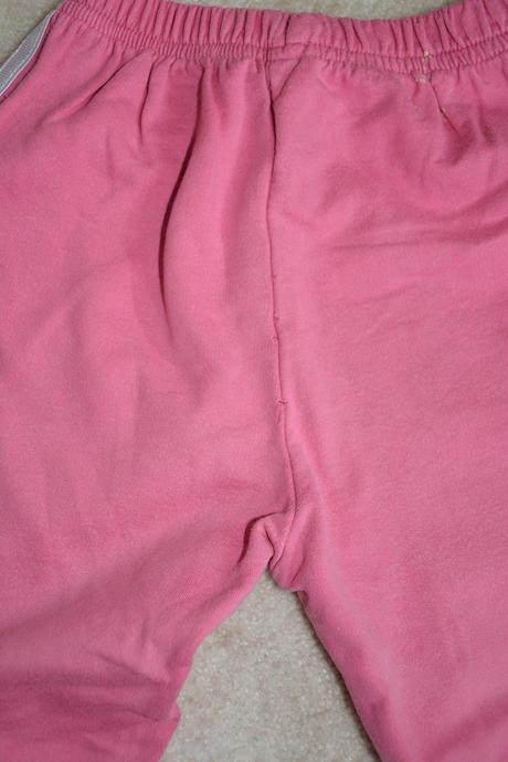 2x tepláky - třeba pro dvojčata, 110