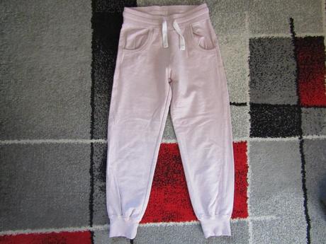 6 x tepláky pro holku zn.f & f aj. vel.122/128, f&f,122