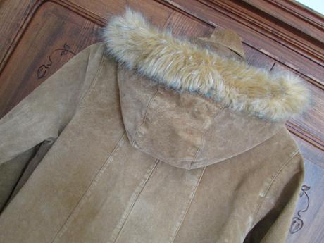 Kožený kabát z vepřovice, 38