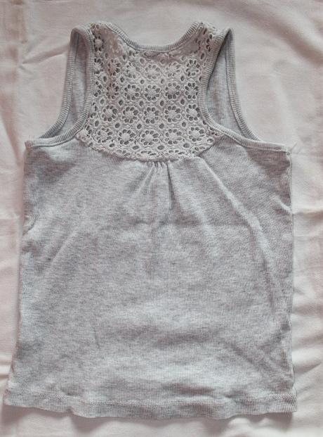 Av25. žebrované tílko 7-8 let, 122