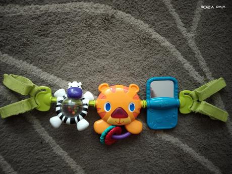 Hrazdička na kočárek, 