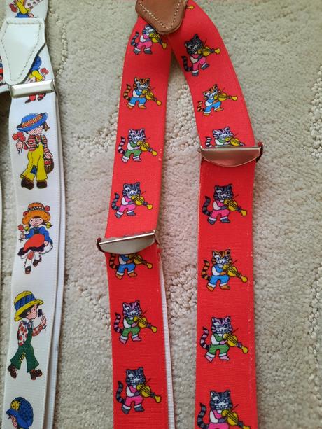 Kšandy pro holčičku,