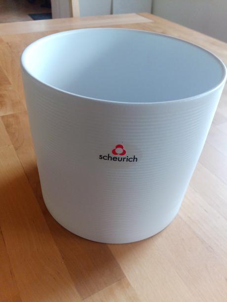 Květináč scheurich panna matný bílý vroubk. 16 cm, 