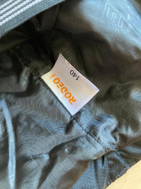 Zimní bundy vel. 140 pro dvojčata, 140