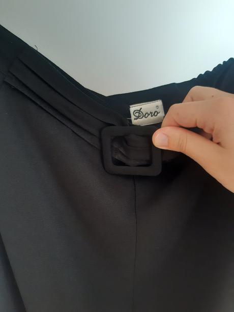 Černá sukně ve stylu business, vel. l-xl, xl