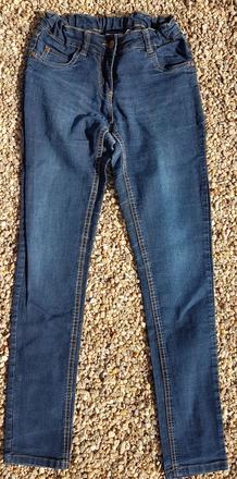 N41	dívčí rifle vel. 152, pepperts,152