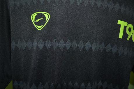 Nové sportovní pánské tričko,v.m, m