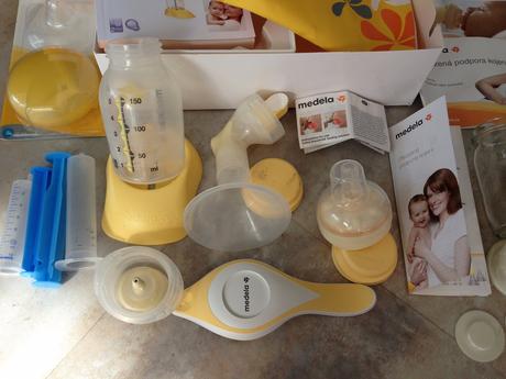 Manuální 2 fázová odsávačka medela harmony + dárky, 