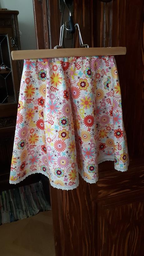 Originální sukně z fleru, 110