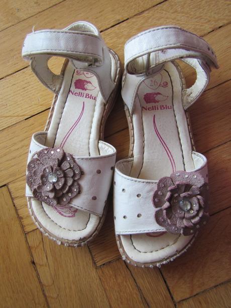 Sandálky  květované,  26, nelli blu,26