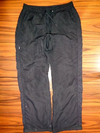 Černé sportovní kalhoty, m