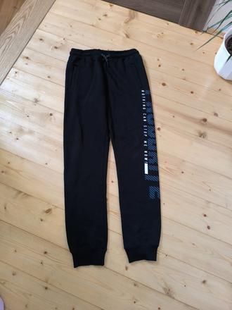 Tepláky vel.170/176, chapter young,170