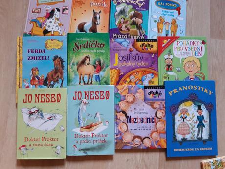 12x mix knížek pro děti i jednotlivě, 